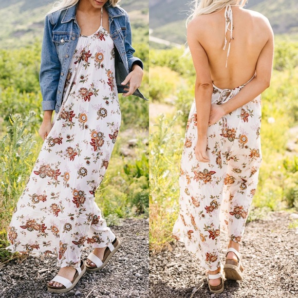 FINAL PRICE❗️Quaint Floral Open Back Maxi Dress - Picture 2 of 6